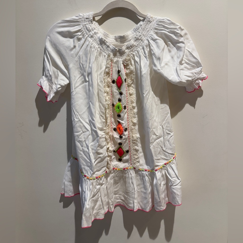 Skemo Short Puff Sleeve Embroidered Blouse size XL (girls)